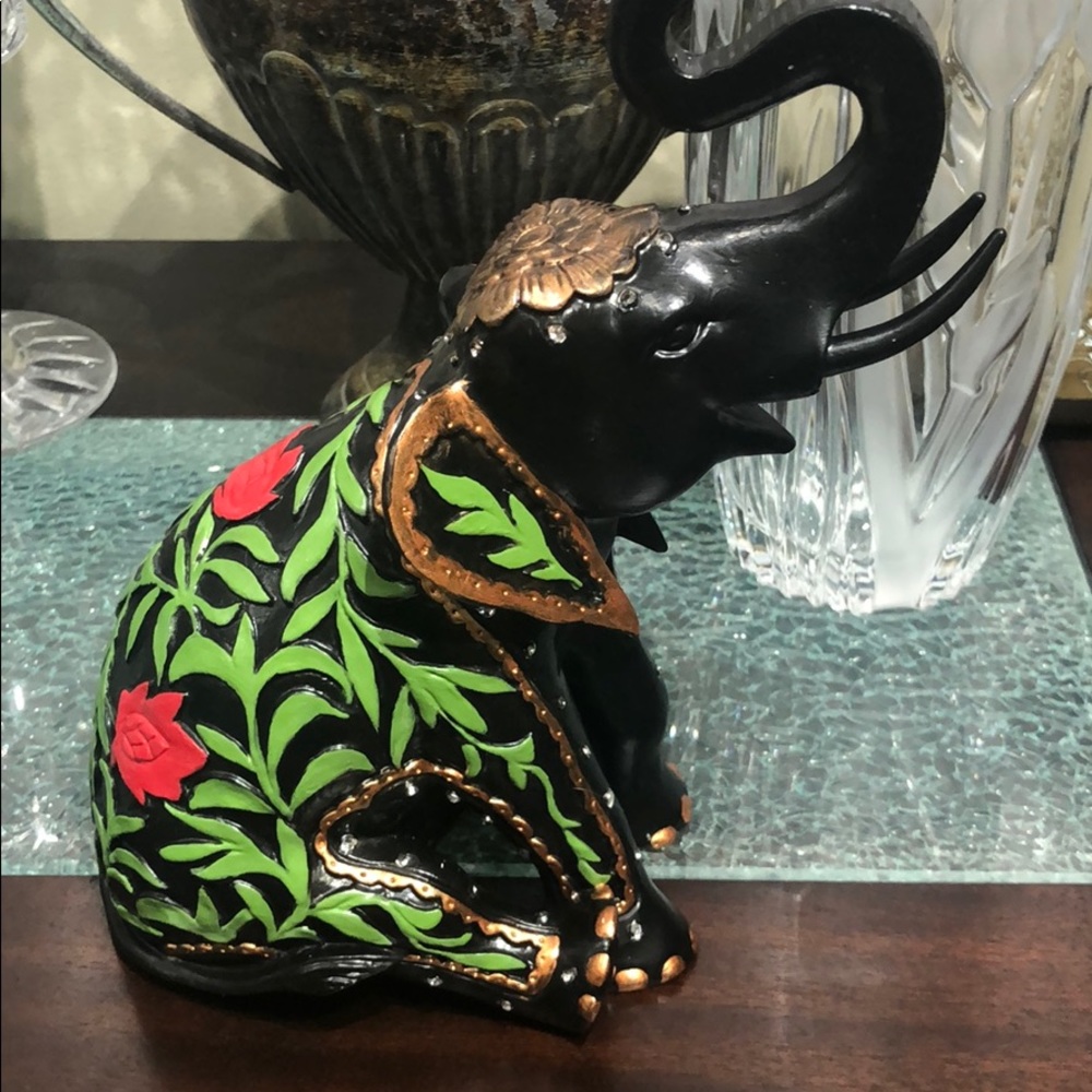 Elephant 🐘 Rustic Painted